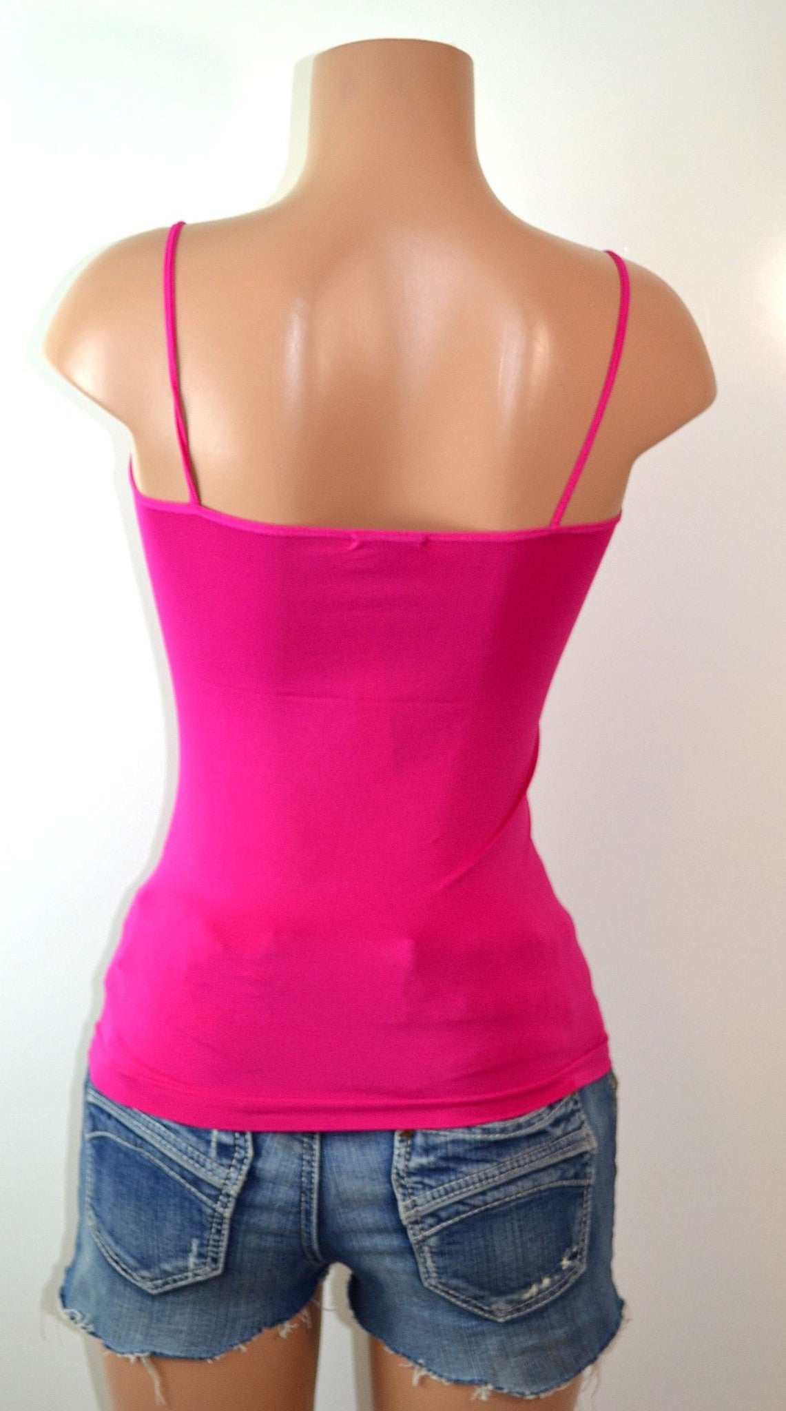 BASIC SEAMLESS CAMISOLE TOP /BY SOHO GIRLS - FS GIFTS