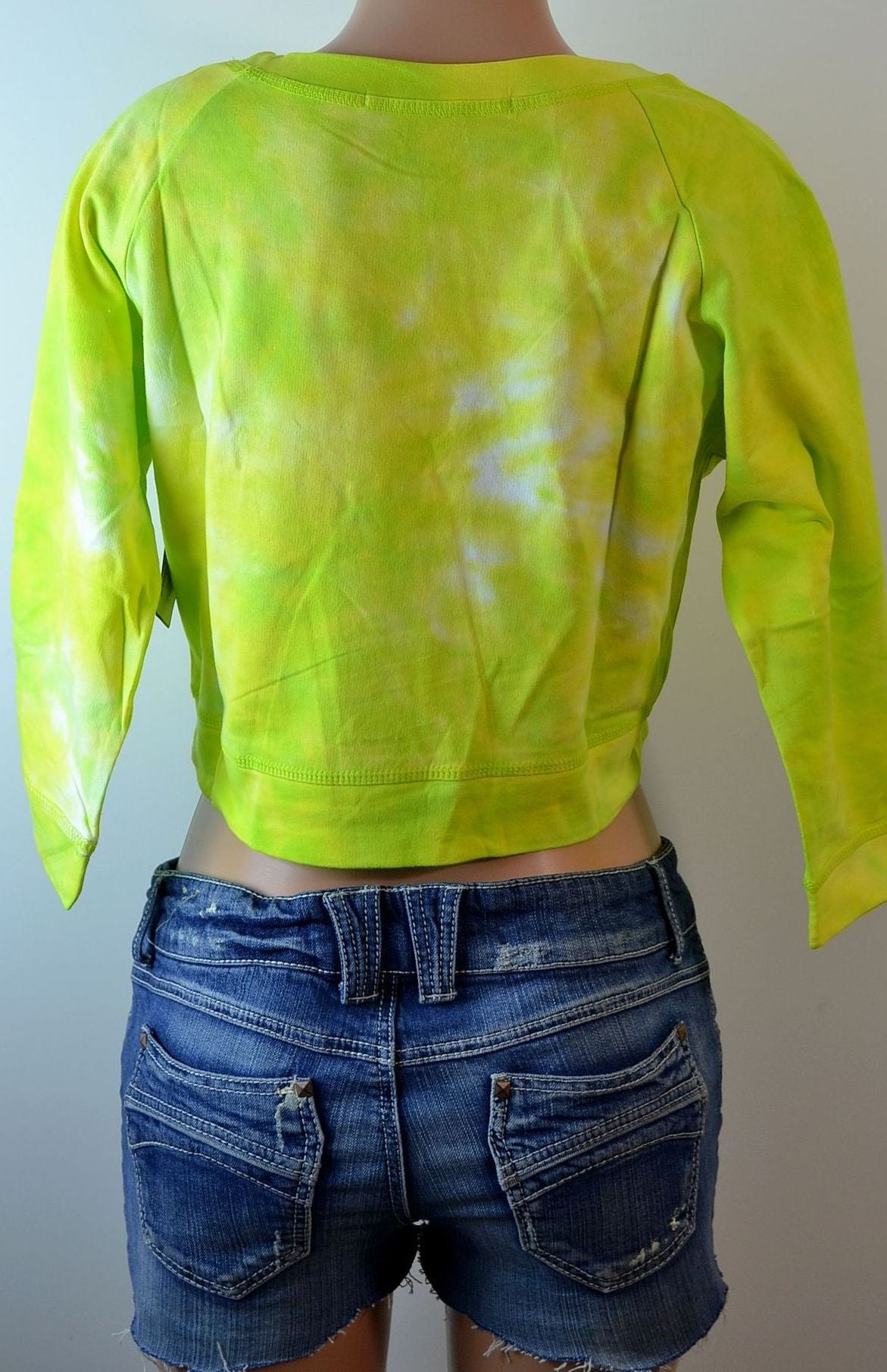 Derek Heart Subtle Cloud Tie Dye Crop Waist Sweater - FS GIFTS