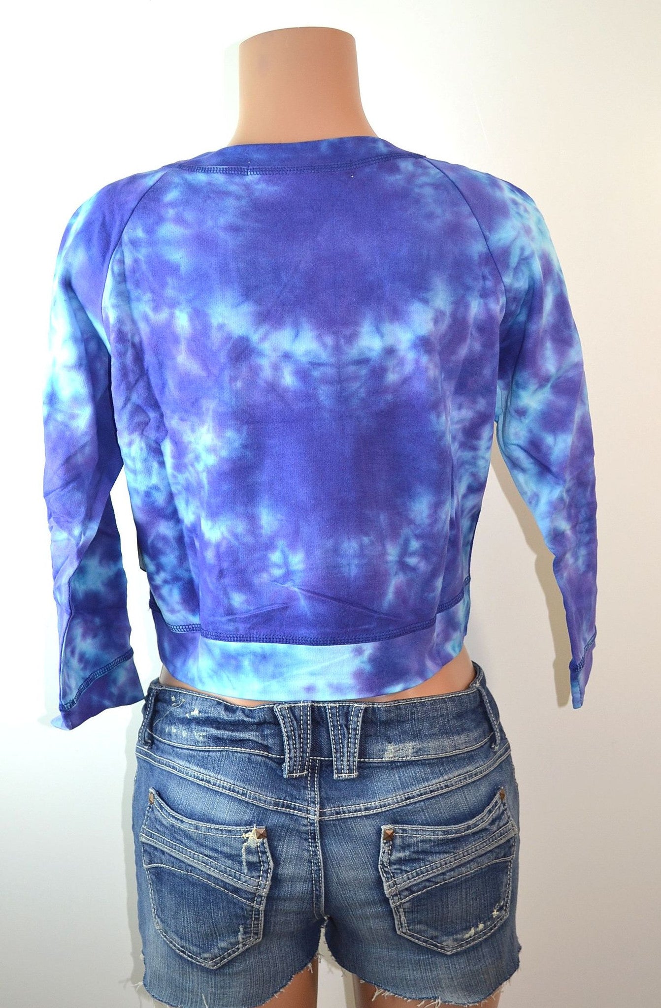 Derek Heart Subtle Cloud Tie Dye Crop Waist Sweater - FS GIFTS