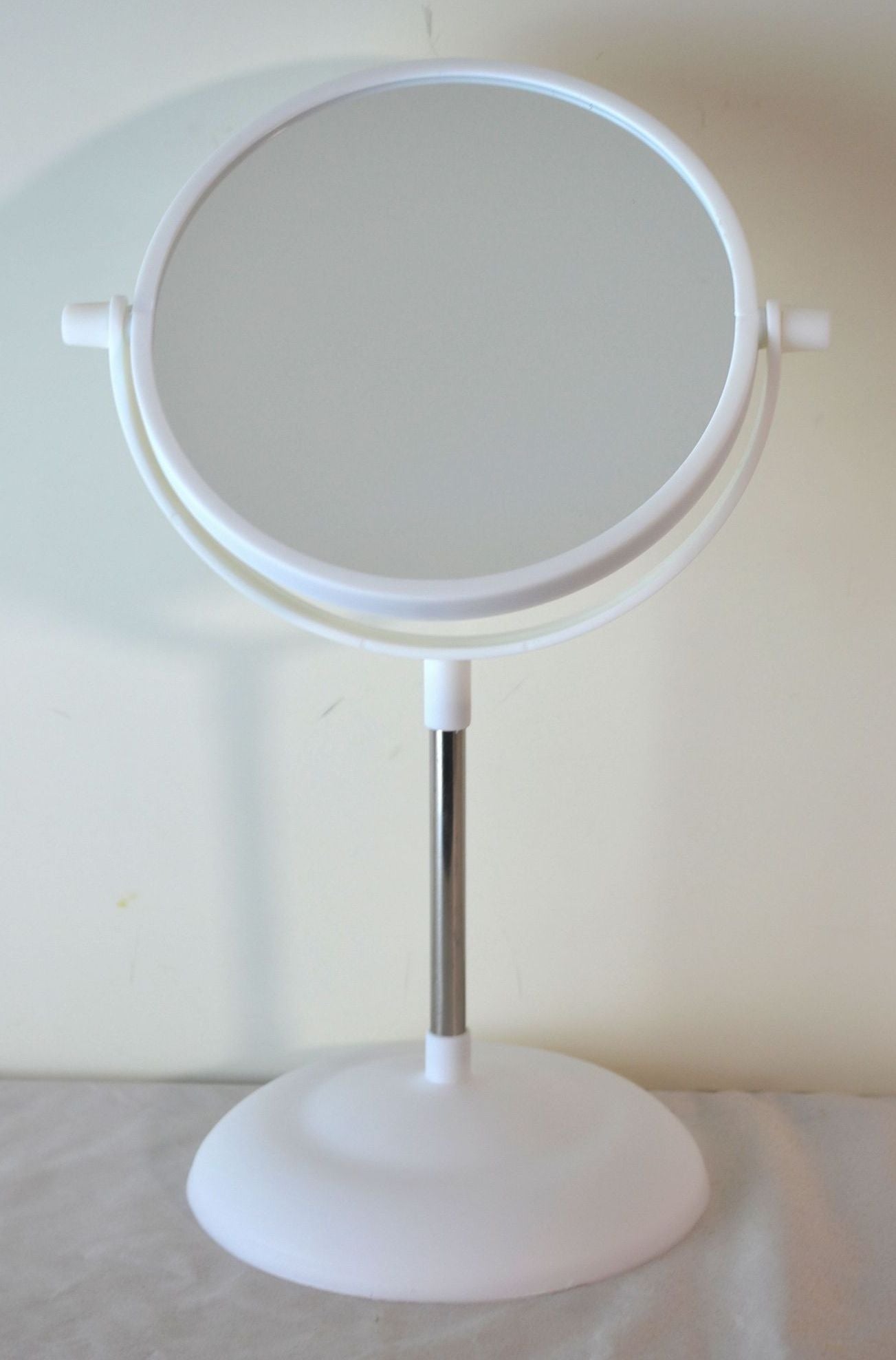 Dual-Sided 5X Magnifying Vanity Mirror - FS GIFTS